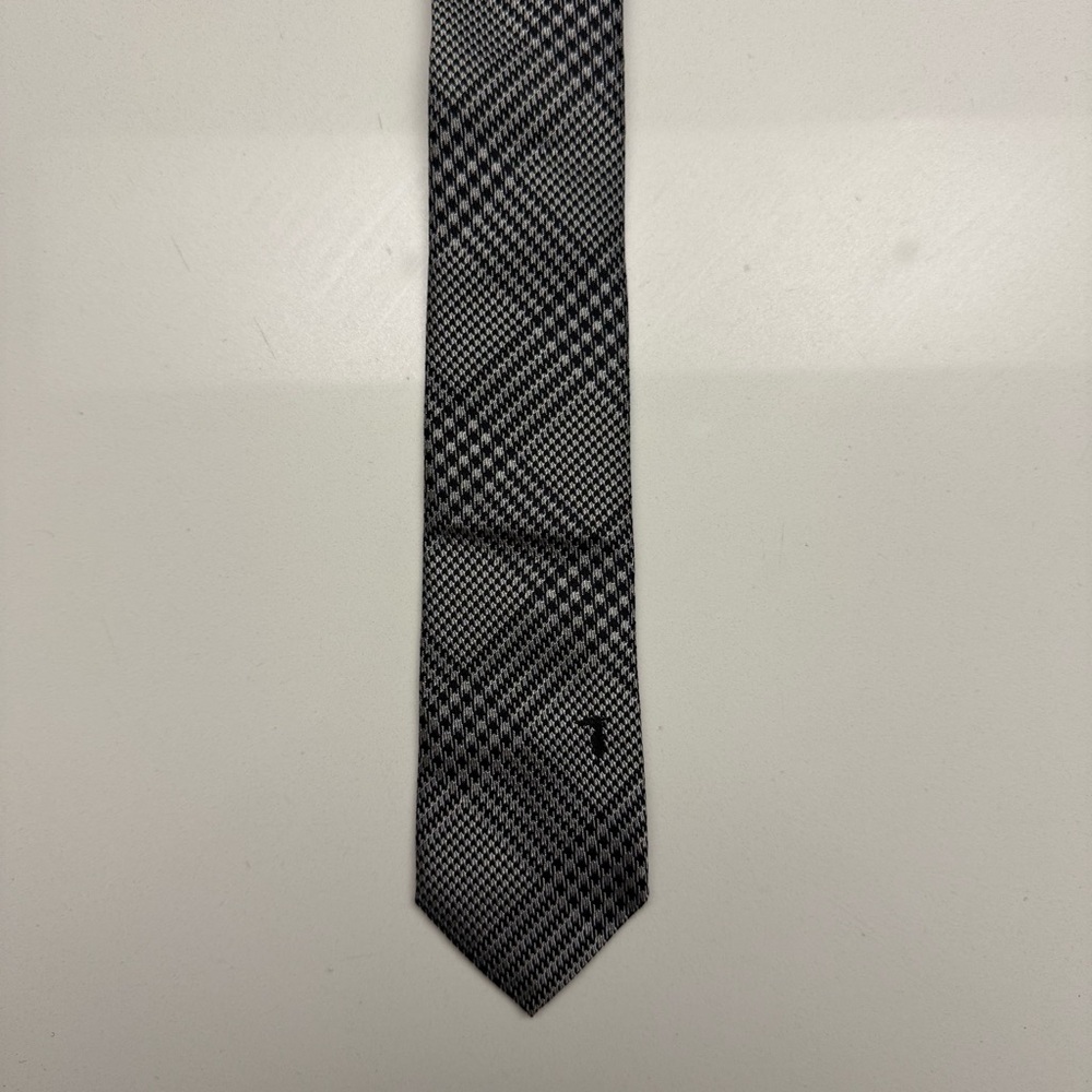 Plaid woven tie